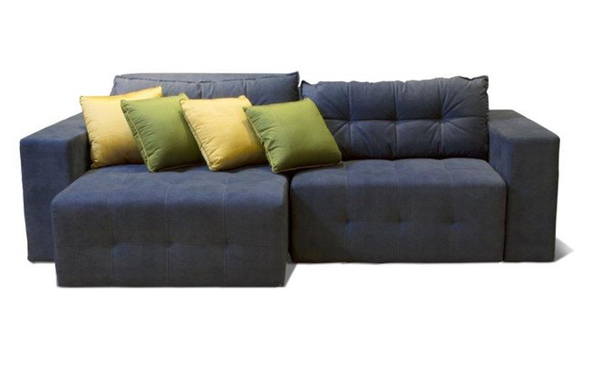 Com 2,40 m de comprimento, o sofá Turim tem estrutura de madeira de reflorestamento e tecido sarja de algodão. Vem com assento retrátil e encosto articulado. Cecilia Dale, R$ 7.390