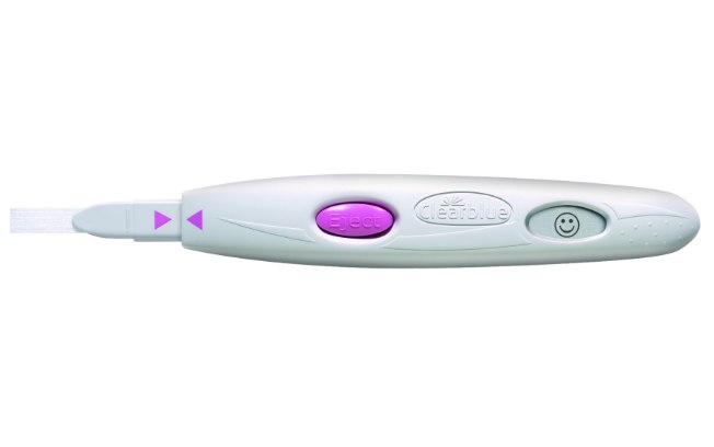 Testes como o Clearblue permitem que a mulher saiba com precisão quando está ovulando